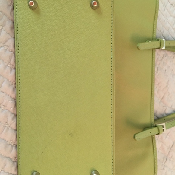 women's green lancaster tote - Picture 10 of 11